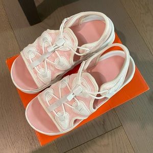 SOLD!!! Nike Air Max Koko Sandals in Pink